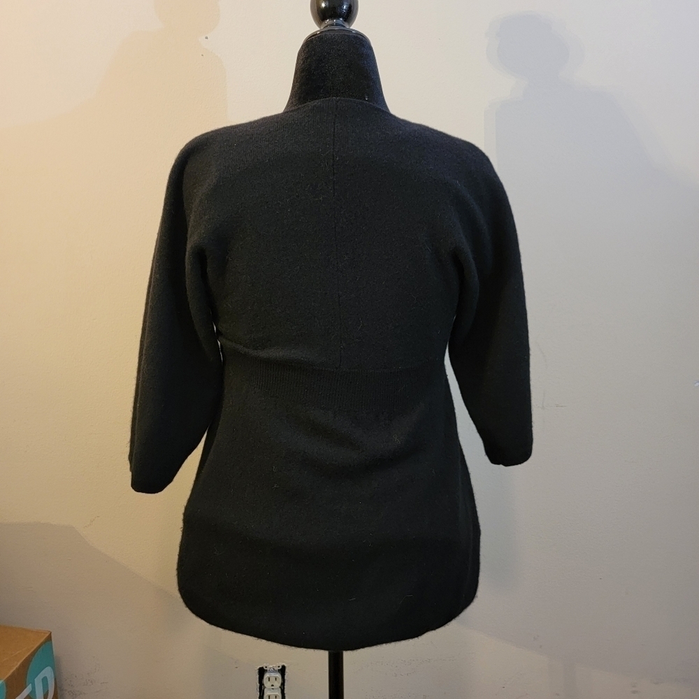 For the Republic V Neck Cashmere Sweater Size M - Picture 2 of 4